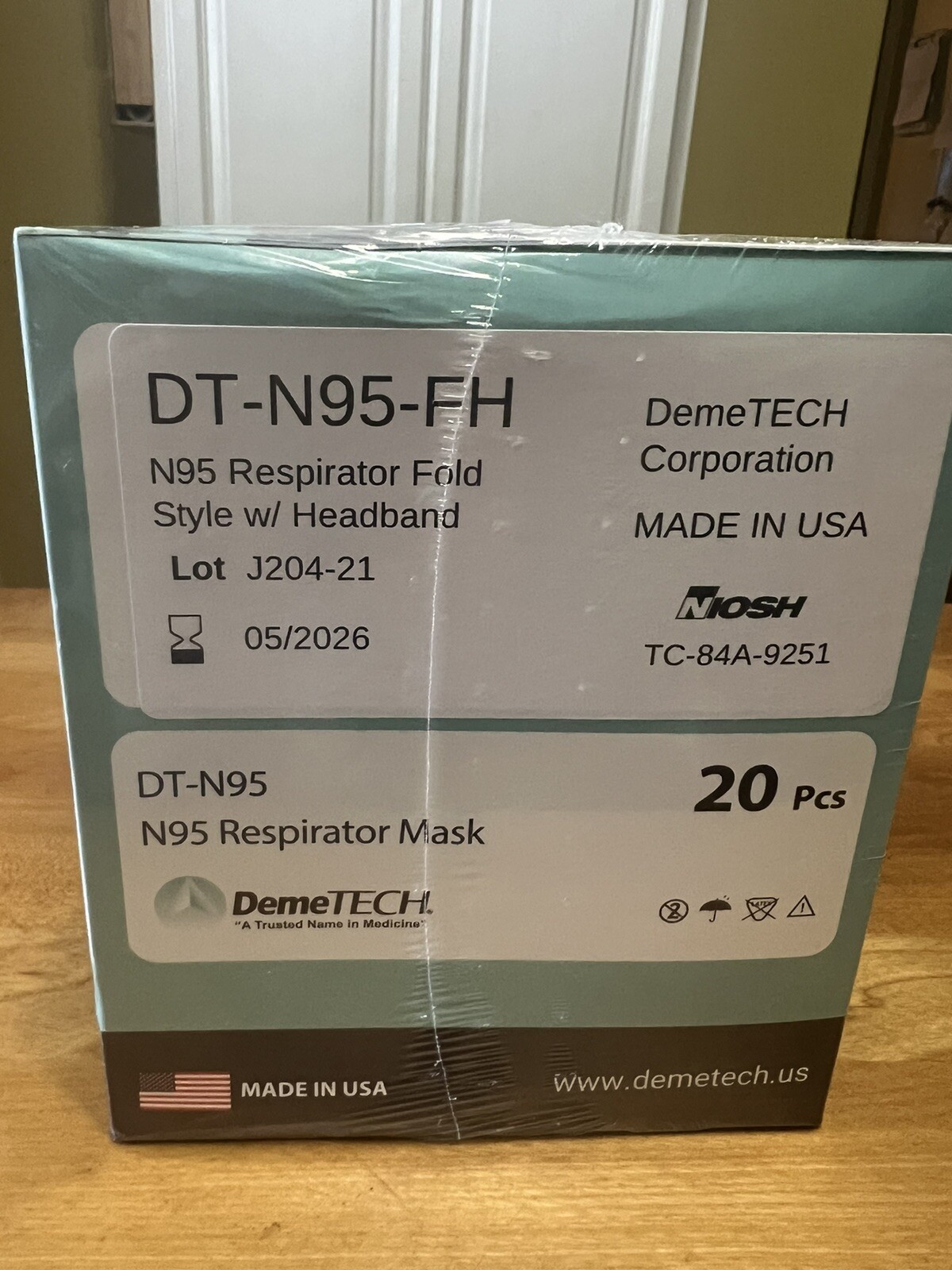 DemeTECH Respirator Mask NIOSH N95 FoldStyle DT-N95 20 Pack 05/2026 New Sealed