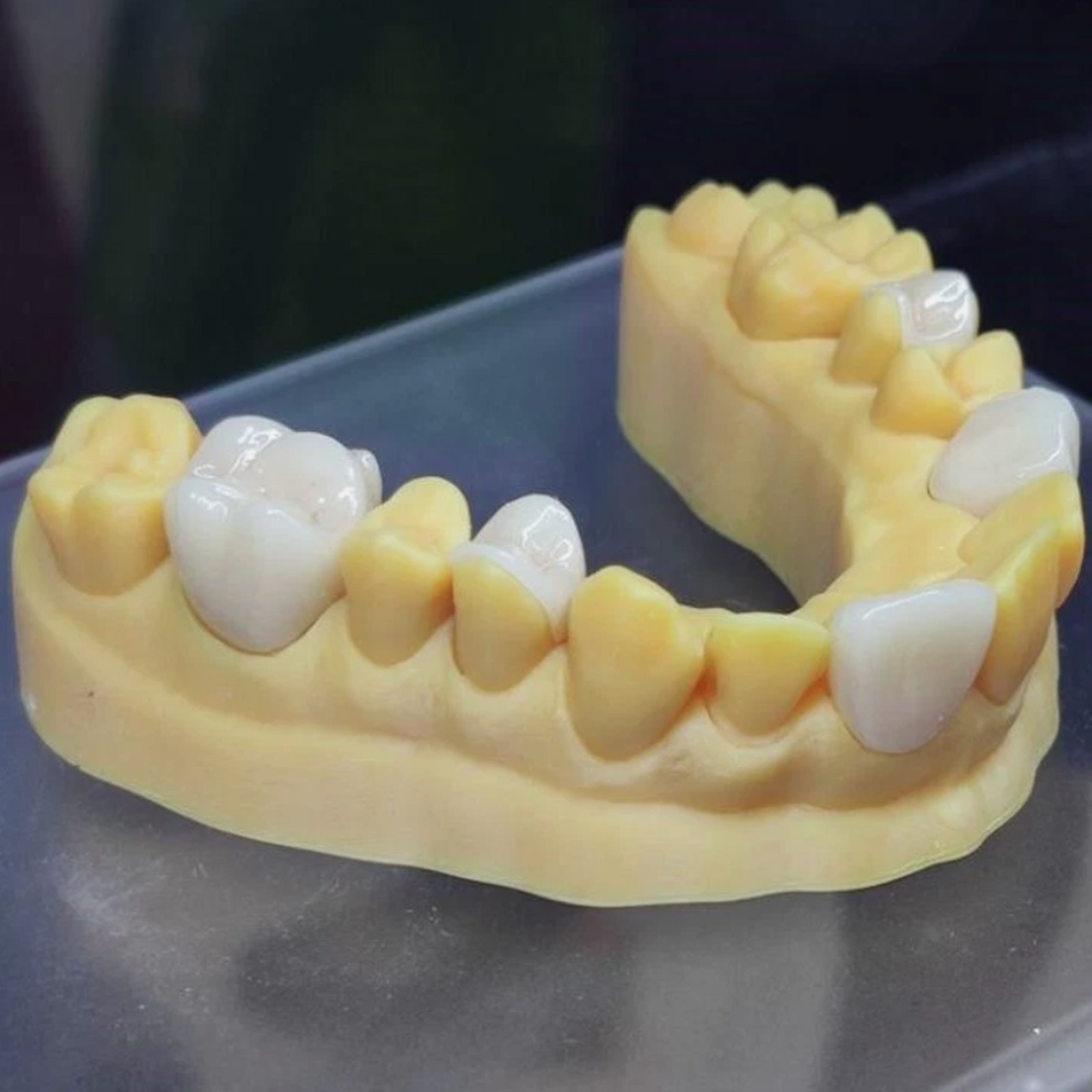 C14LT CEREC Dental Emax Glass Ceramic Blocks Lithium Disilicate CAD/CAM 5Pcs/Box