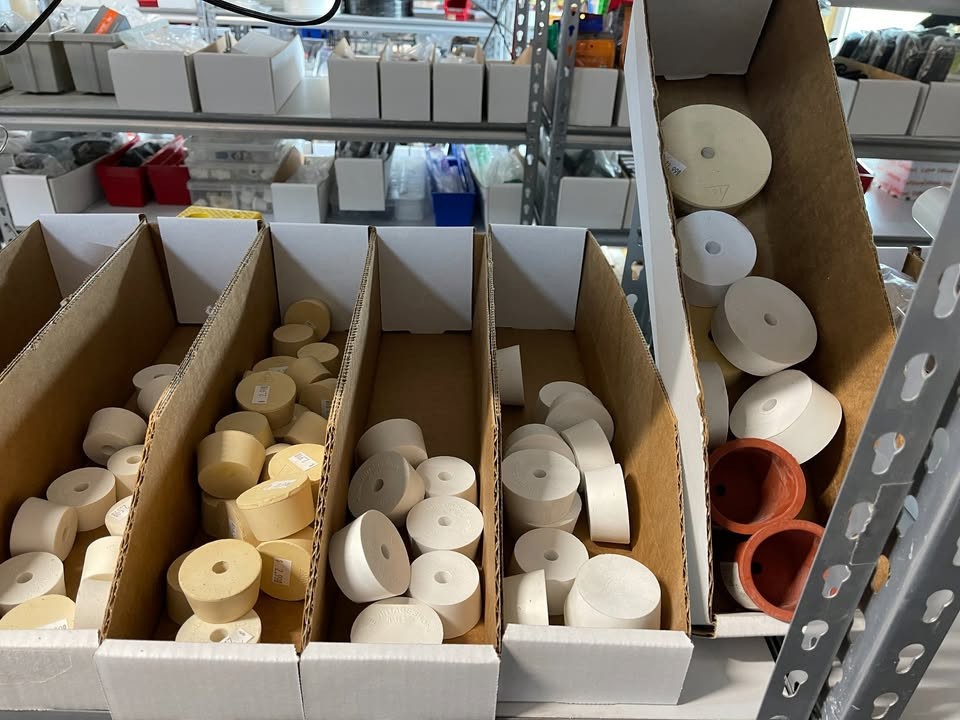 Rubber Tapered Bottle Stoppers Various Sizes