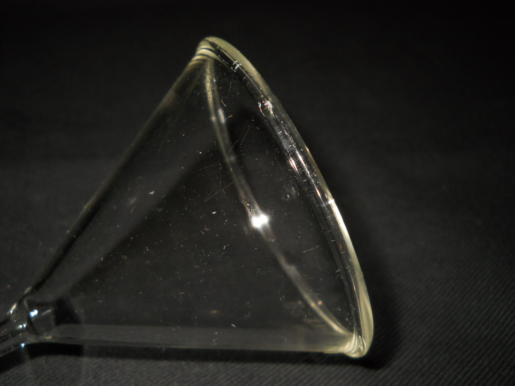 Kimble Kimax Glass 75mm ID 58° Angle Filling Funnel, 3″ Short Stem, Chipped