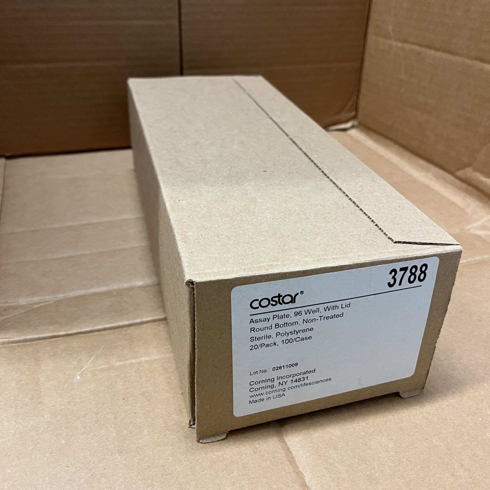 Corning 3788 | 96-Well x 330µL Round Bottom Assay Microplate with Lid, 20 Pack