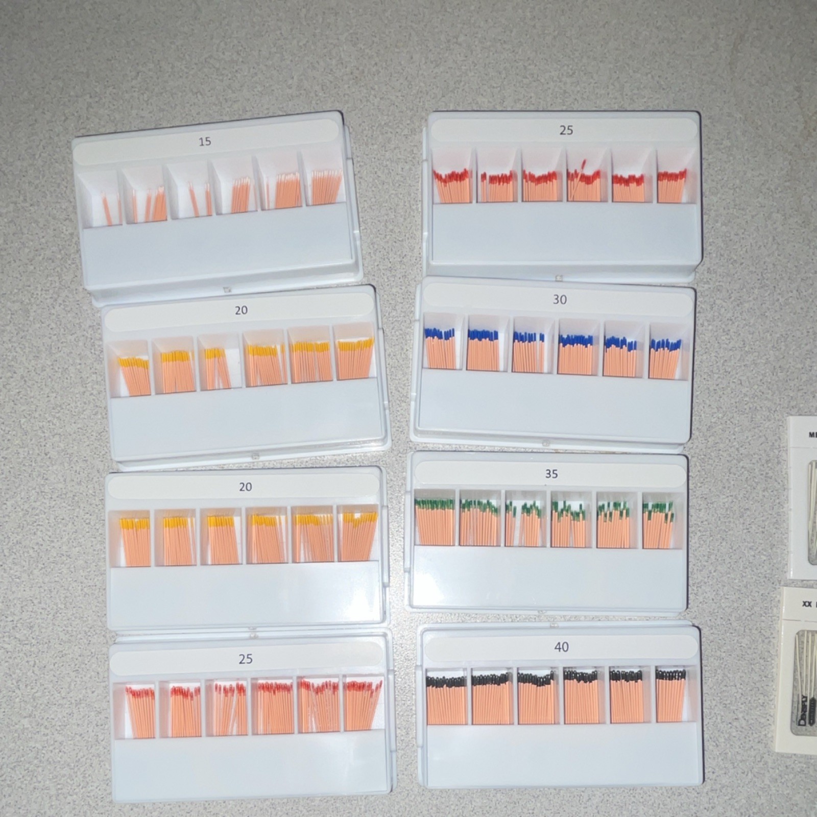 Kerr ISO Color Coded Gutta Percha Points #15-40 Assorted Dental Sizes