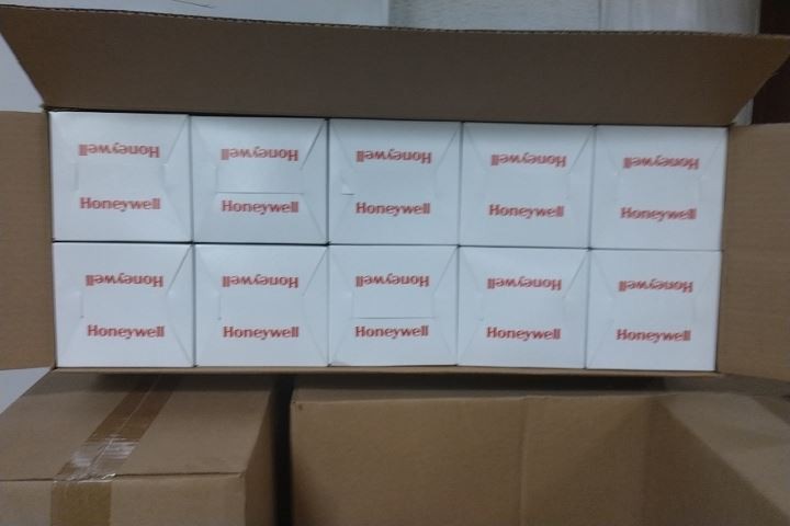 Honeywell DC300N95 24 Cases (200/Case) Universal Size Disposable Respirator