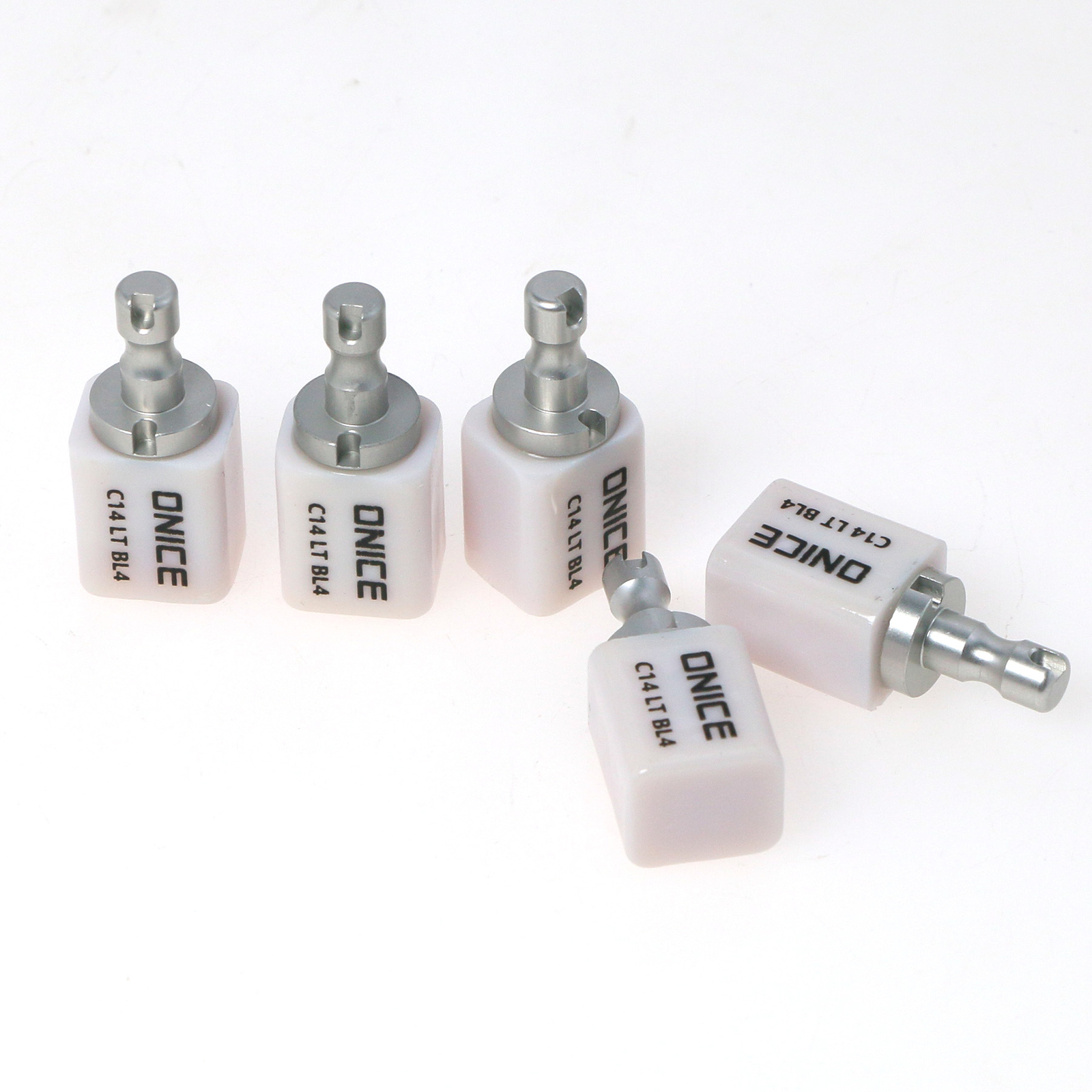 C14 HT/LT CAD CAM Dental Ceramic Lithium Dislicate Blocks For Sirona Cerec E-max