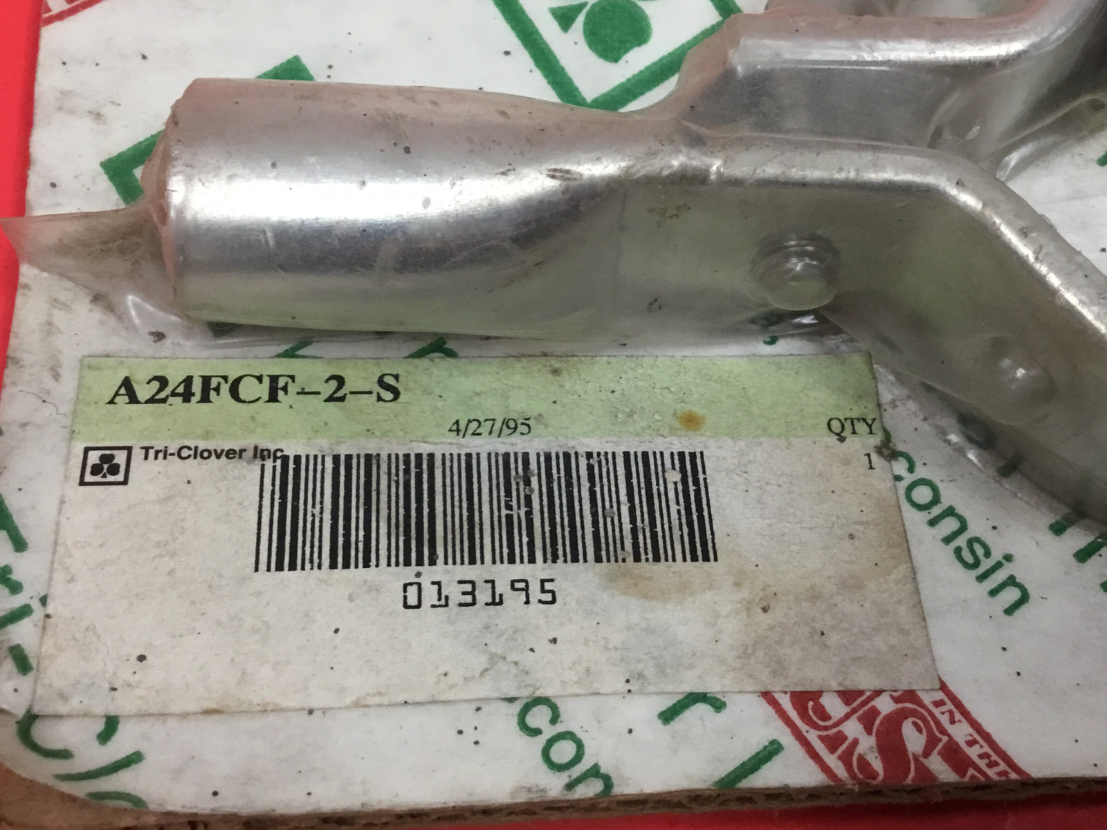Tri-Clover – P/N: A24FCF-2-S – Pipe Hanger – NEW