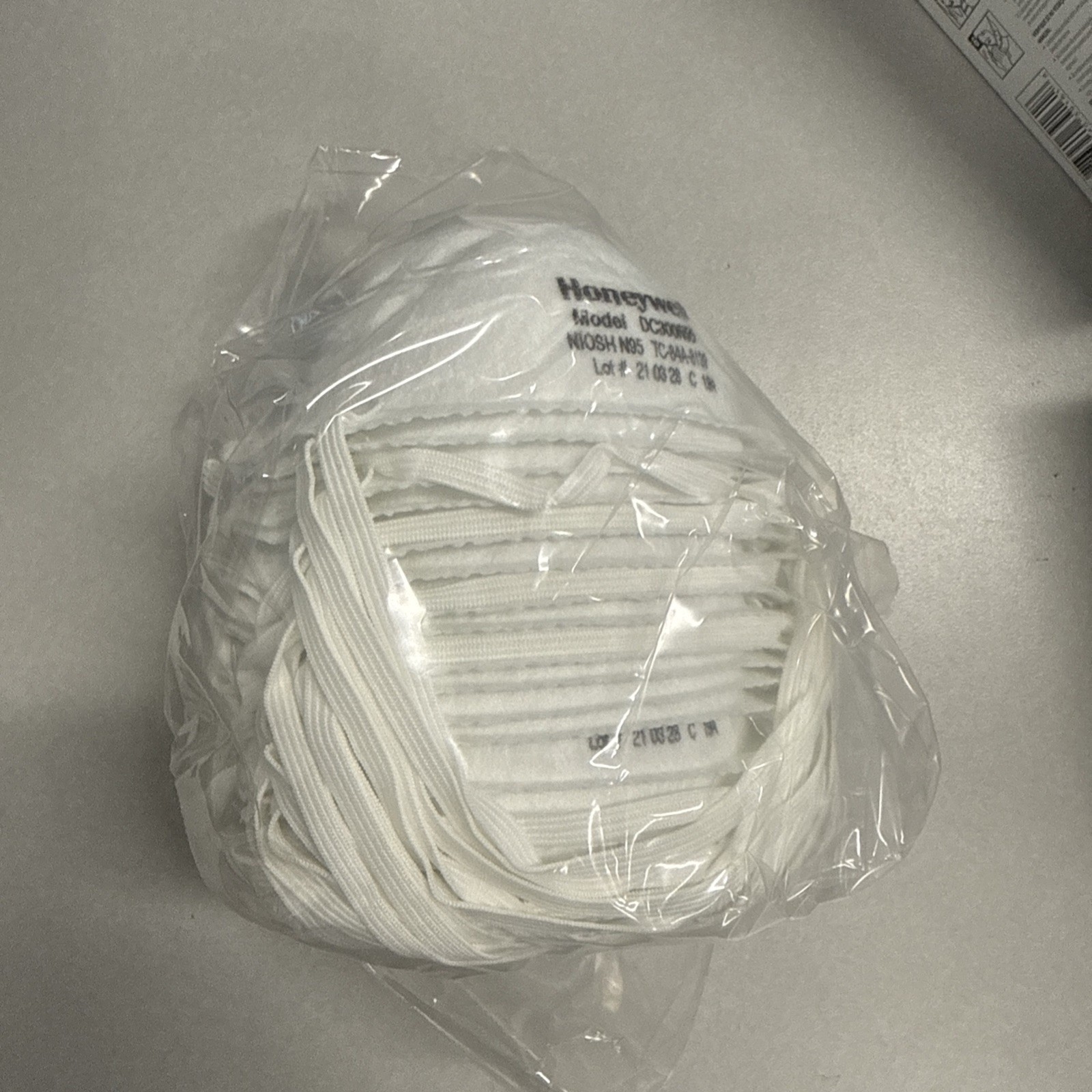 N 95 Mask 20 Count Honeywell DC300N95 Disposable N95 Respirators, NIOSH-Approved