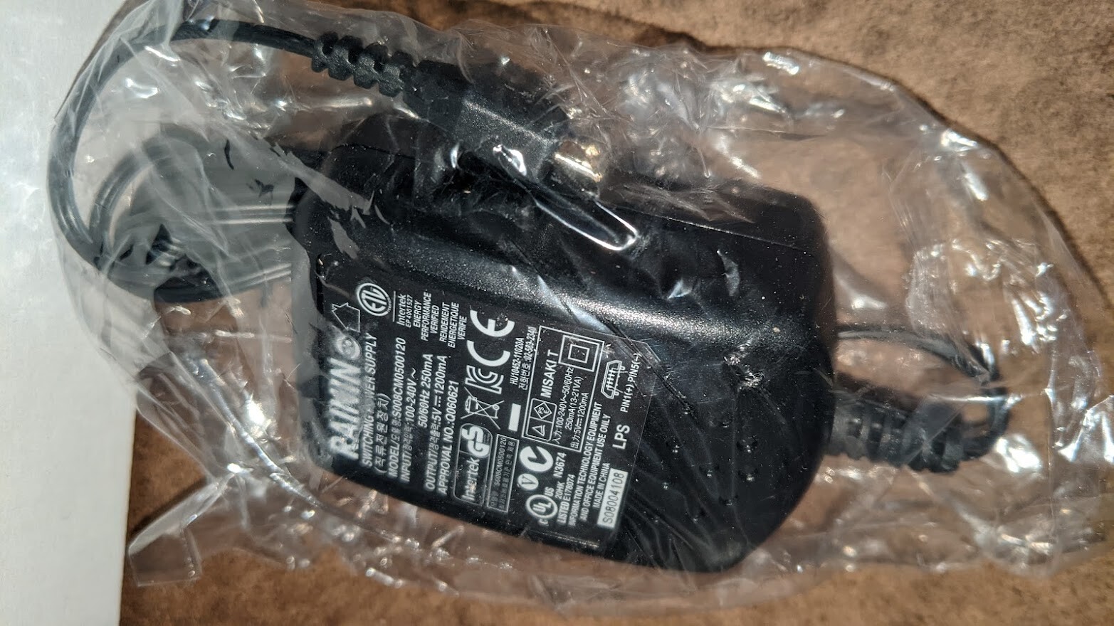 RAININ S008CM0500120 240V 1200mA SWITCHING POWER SUPPLY W ATTACHMENTS Any outlet