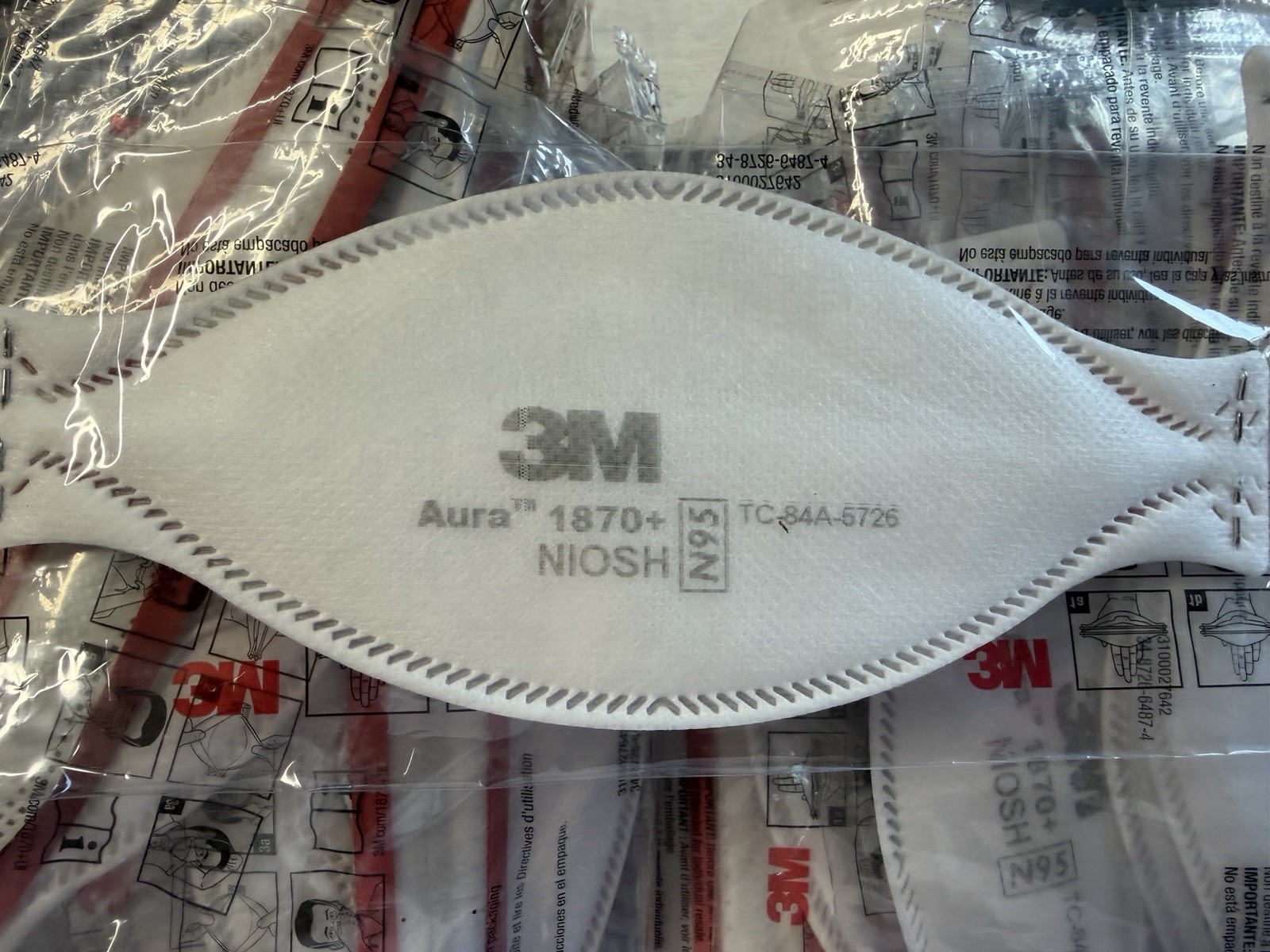 3M Aura 1870+ N95 Particulate Respirator Surgical Face Mask 20 Pack, NIOSH