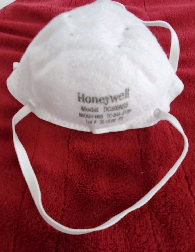 200 Count Honeywell 95N Masks Disposable Particulate Respirators DC300N95 NIB