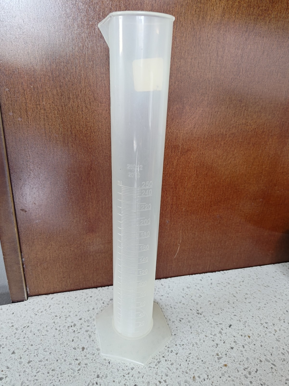 Plastic Graduated Cylinder Measuring Beaker 250ml Polypropylene