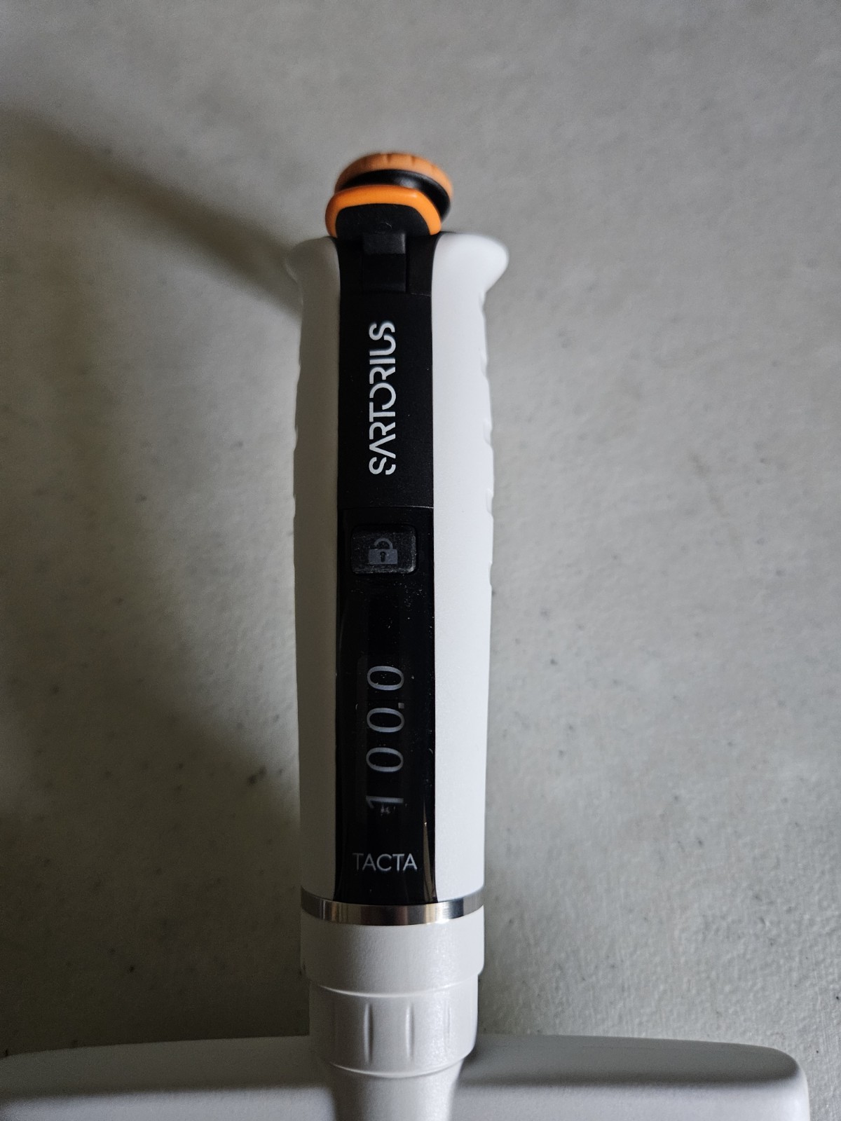 Sartorius Tacta Mechanical 12-Channel Pipette 30–300 µL