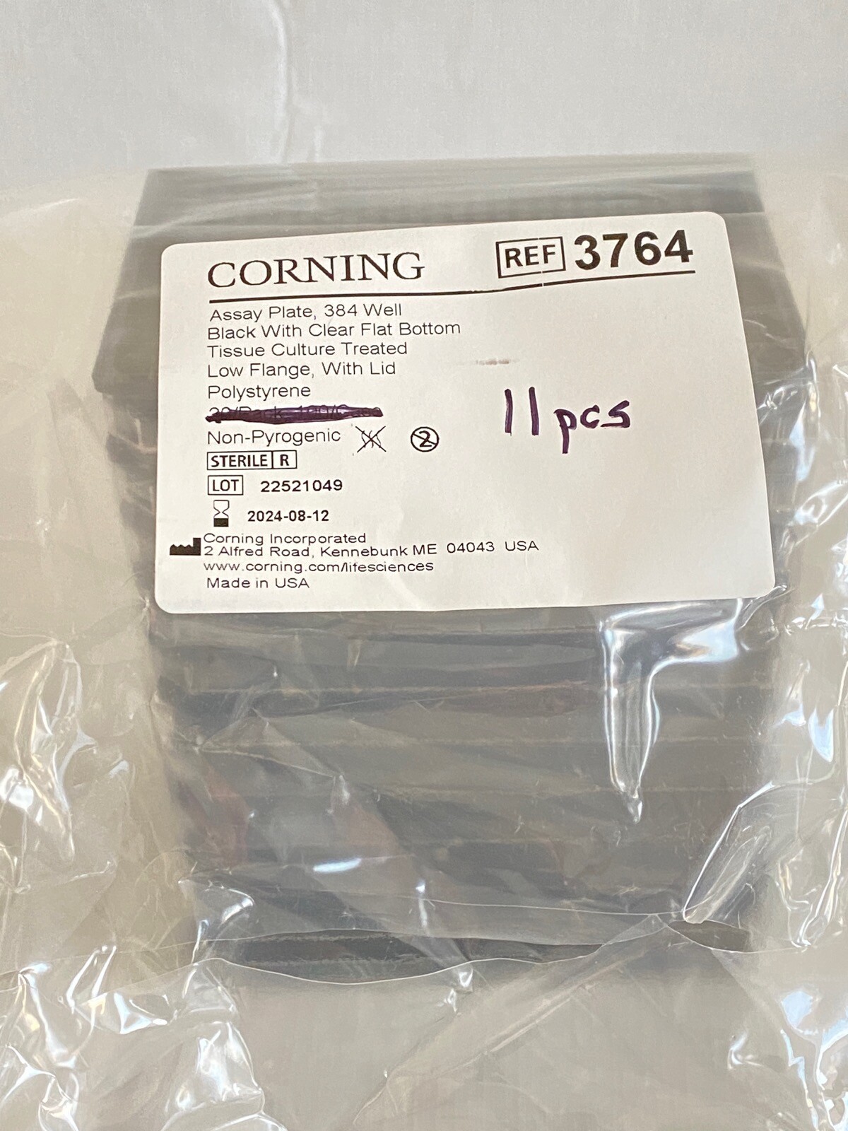 (11) CORNING 384-Well Black PS Assay TC Treated Microplate Clear Bottom Lid 3764