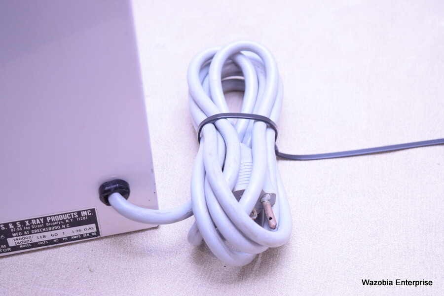 S & S X-RAY PRODUCTS DENTAL X-RAY FILM ILLUMINATOR VIEWING BOX 140002