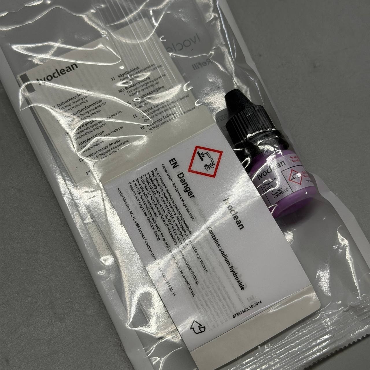 2 pcs Vivadent Ivoclean 5gm Bottle Universal Cleaning Paste 637568