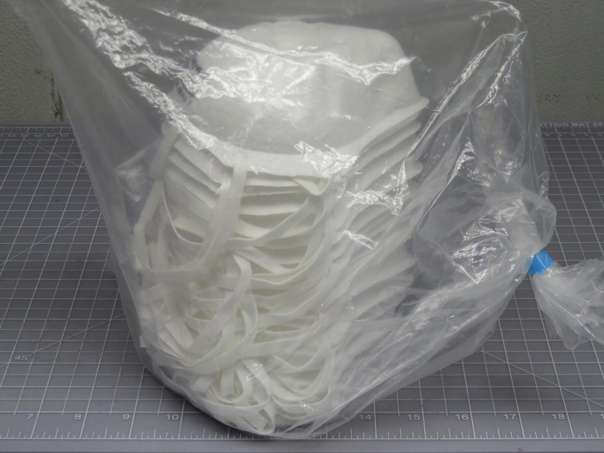 LOT OF 200 HONEYWELL DC300N95B N95 DISPOSABLE MASK
