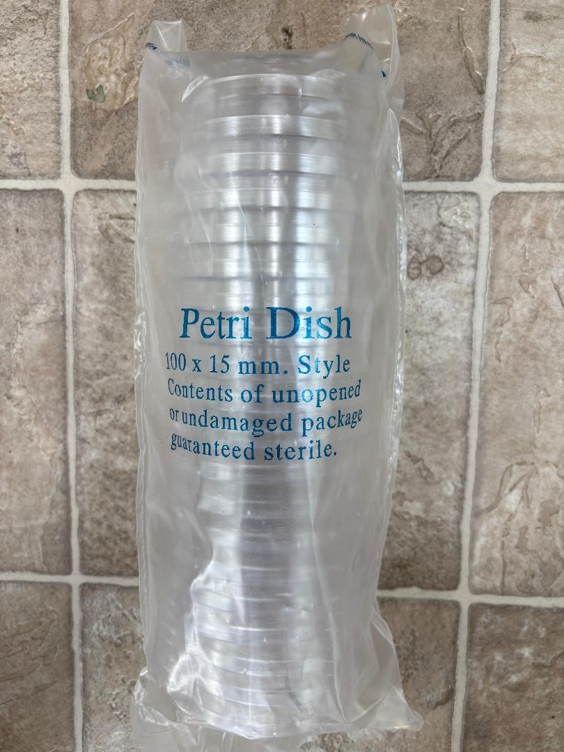 Petri Dishes with Lids 100mm x 15mm, 10 Pack, Sterilized, Polystyrene-Heavy Duty