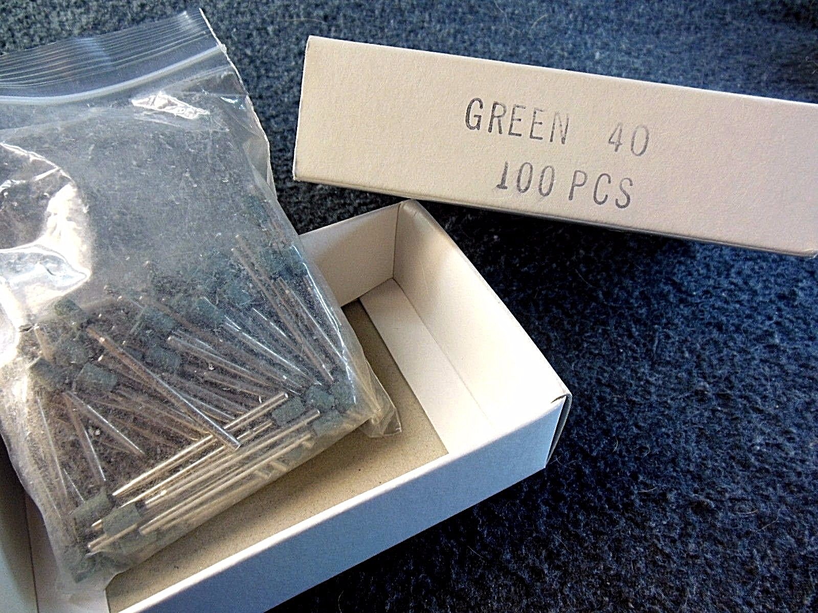DENTAL LAB #40 GREEN MOUNTED STONES FOR ALLOYS, PORCELAIN & COMPOSITES 100 PKG.