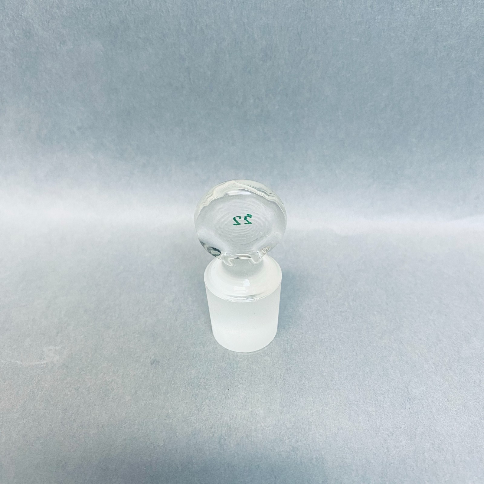 Chemglass Pennyhead Stopper #22 Solid Flask Length Lot of 9 Stoppers