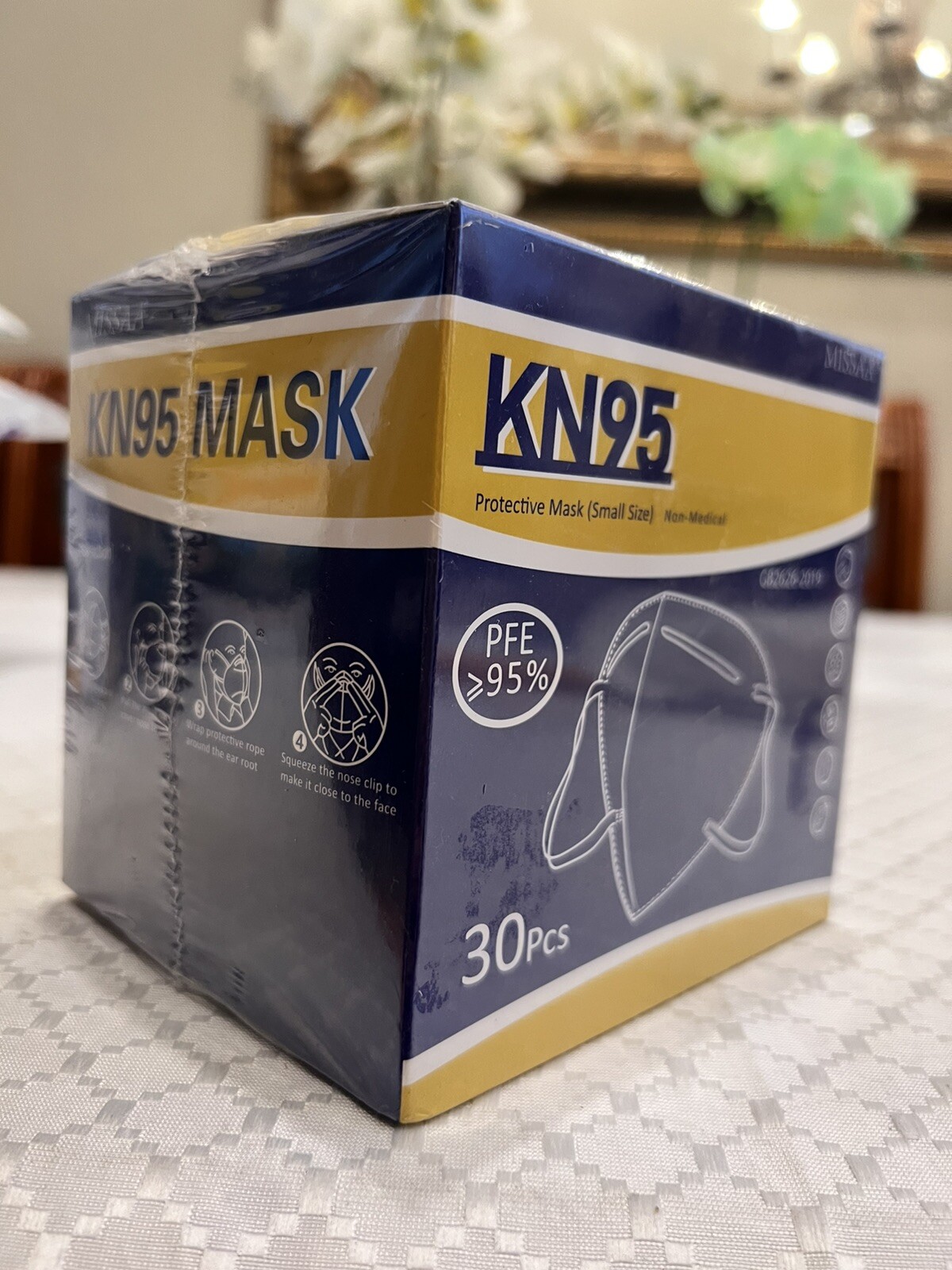 300 PCS KN95 Face Masks for Kids, 5 Layers Disposable Protective Mask Small Size