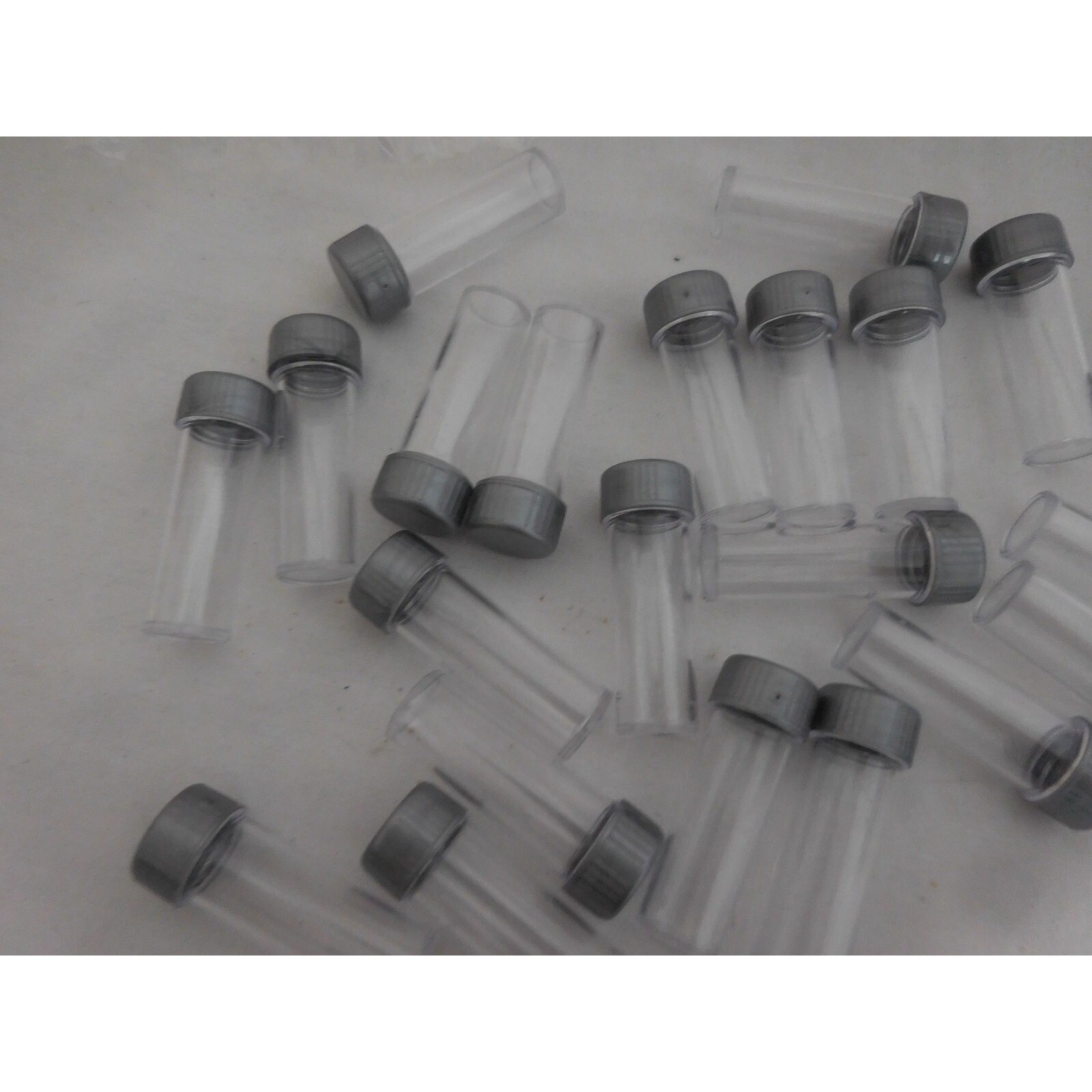 22Pcs 5ml Plastic Test Tubes Screw Cap Bottles Chemistry Supplies + Craft + Sewi