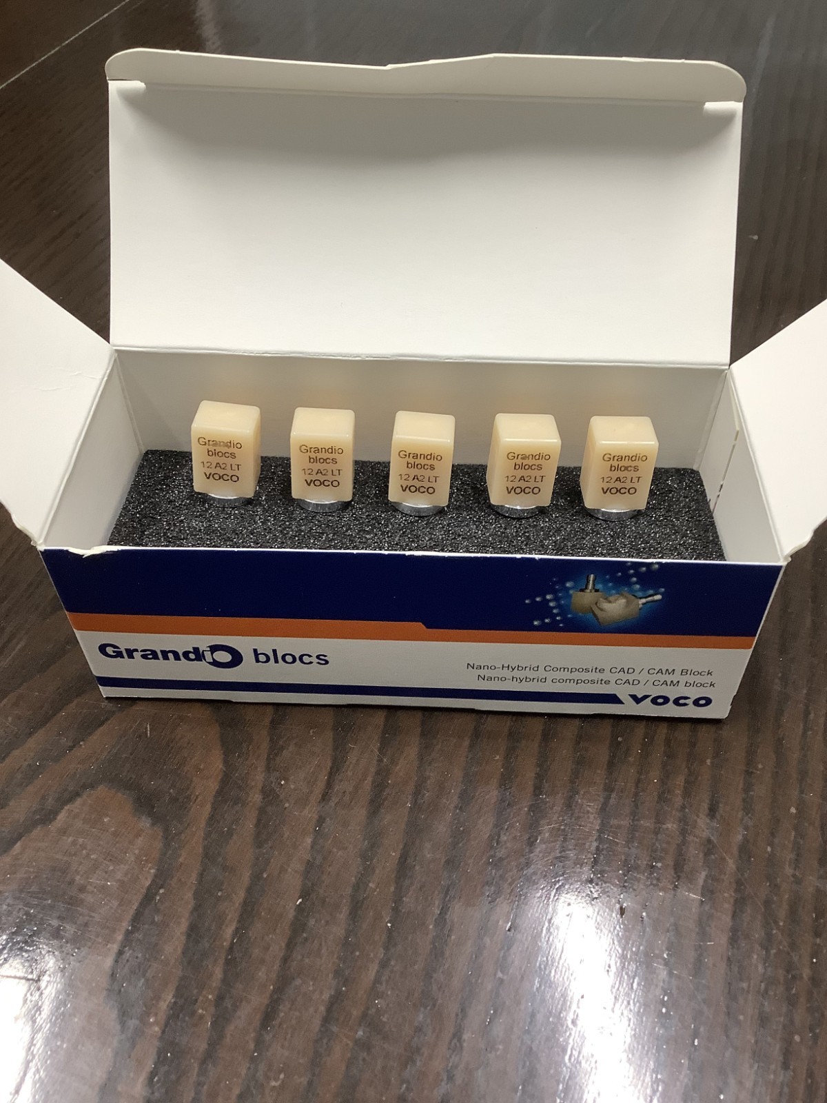 Voco 6004 Grandio CAD / CAM Blocs A2 #12 Low Translucency 5/Pk