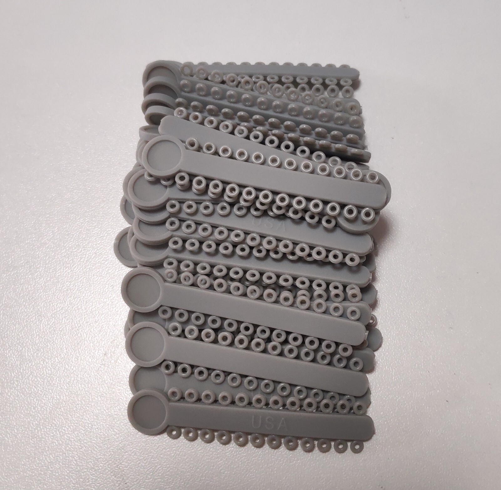1Bag Dental Ligature Ties Orthodontic Elastics Rubber Bands Ligation Gun 38Color