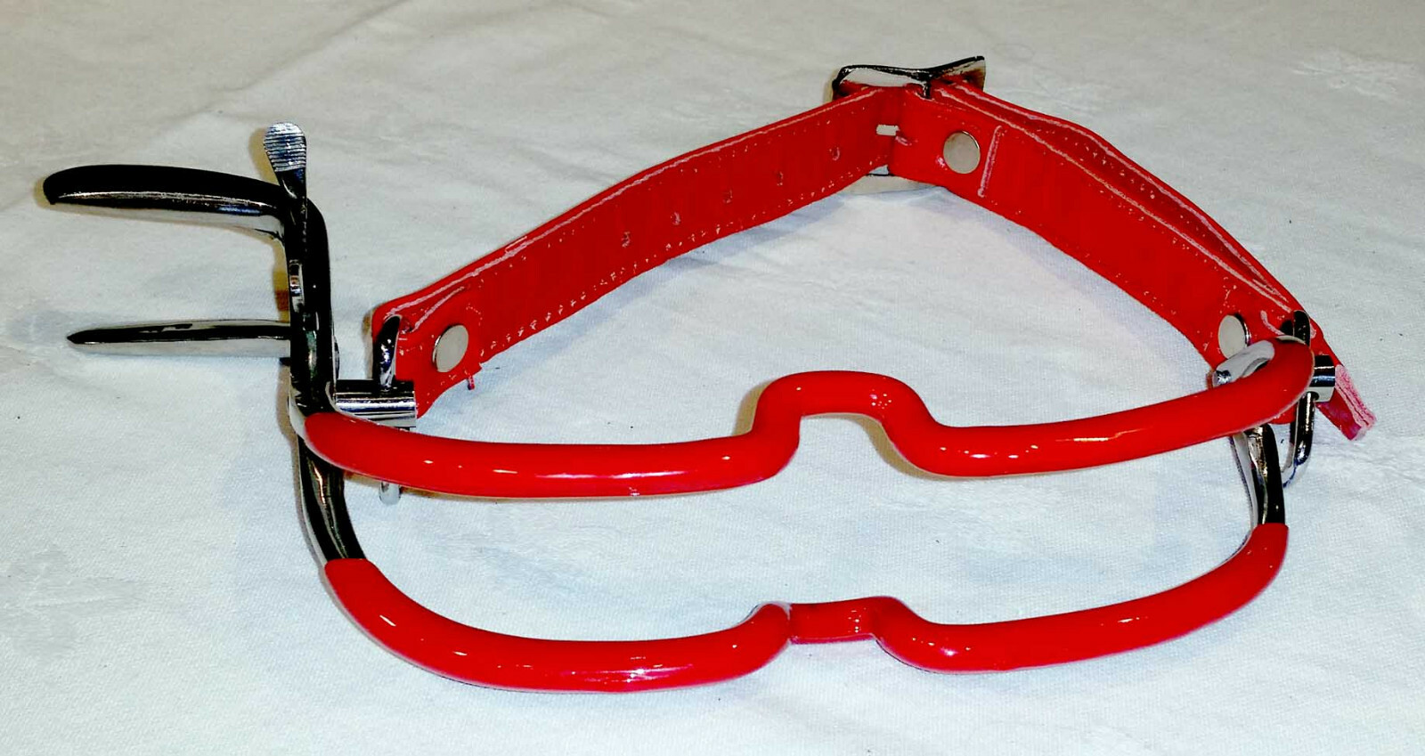 PVC Coated Jennings Mouth Gag Dental Gag Red Soft Leather Strap UK Seller