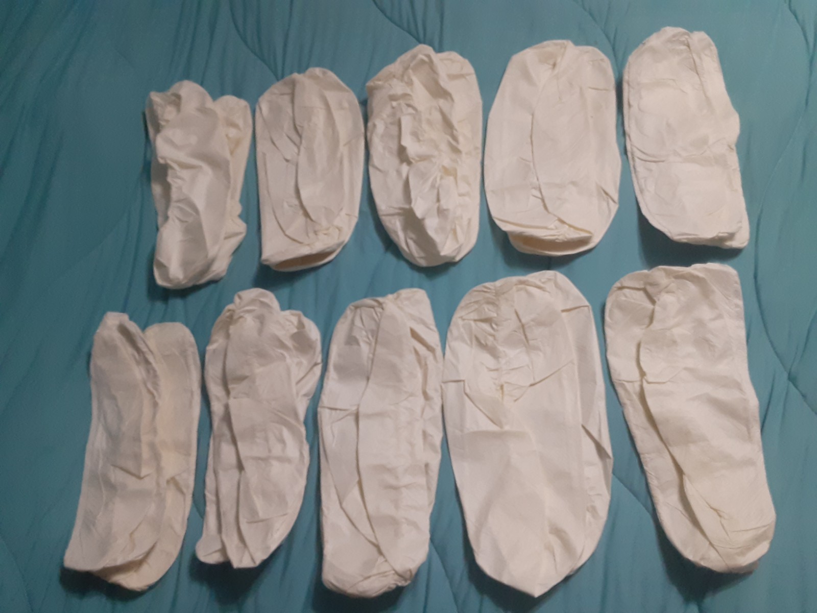 30 pair Shoe/Boot covers, disposable, up to size 12, textured sole, heavy duty