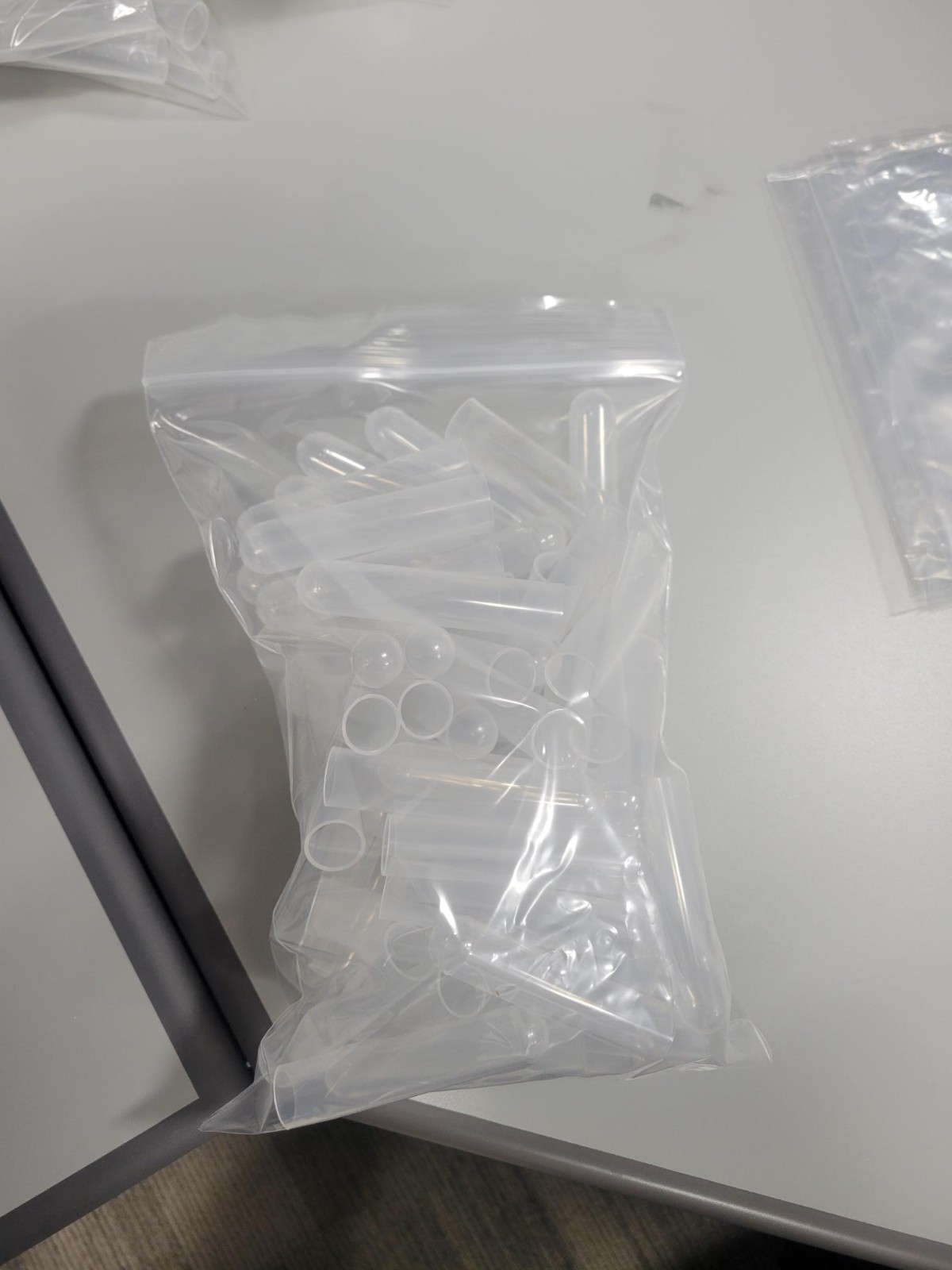 16 x100mm 12mL Capacity Polypropylene Test Tubes With No Rim(bags of 60)
