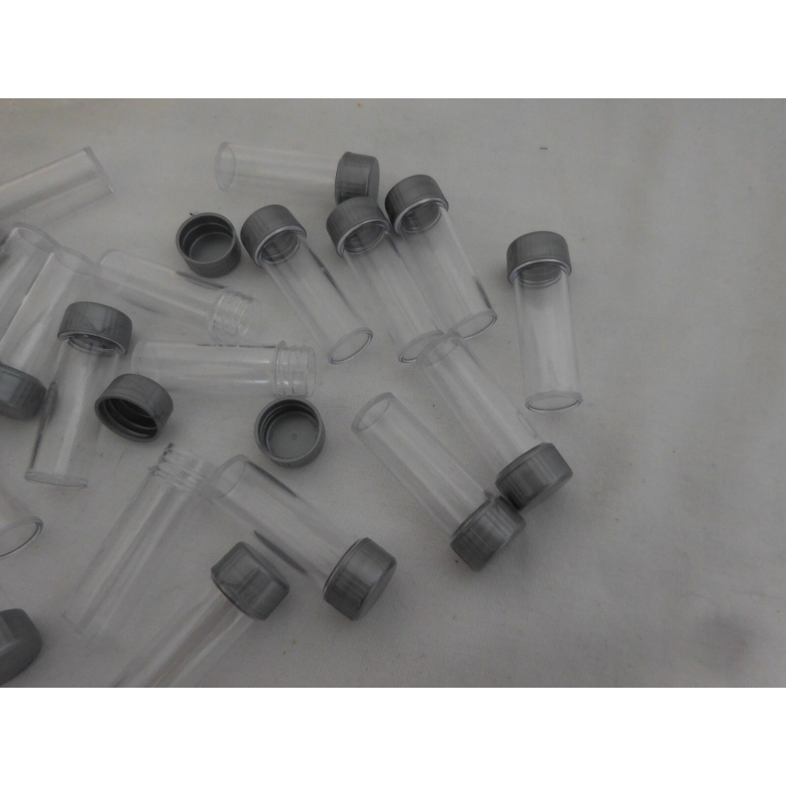 22Pcs 5ml Plastic Test Tubes Screw Cap Bottles Chemistry Supplies + Craft + Sewi