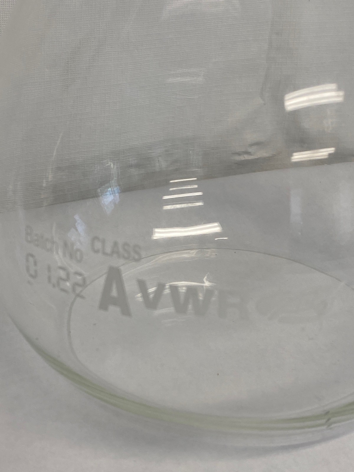 AVANTOR VWR Glass 4000mL 4L Class A Volumetric Flask #38 Stopper B