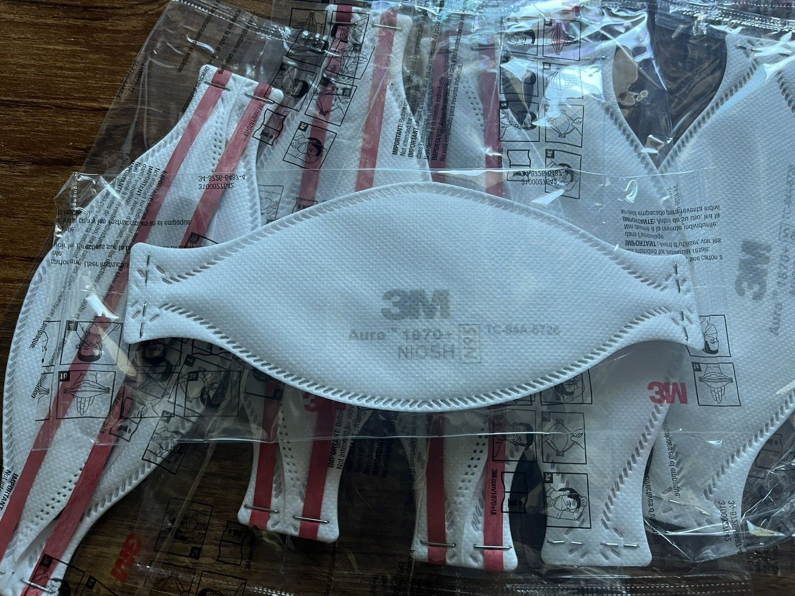 3M Aura N95 Ref# 1870+ Respirator and Surgical Face Masks, Exp. 2026 Qty. 20