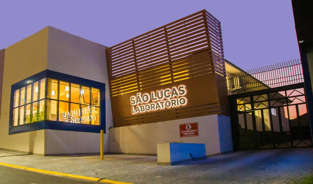 Fachada São Lucas Laboratório